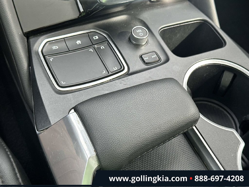 Used 2023 Acura MDX SH-AWD image 30