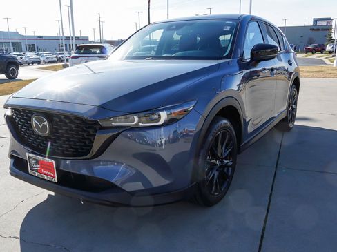 Used 2024 MAZDA CX-5 Carbon Edition image 4