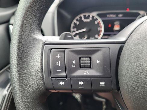 Used 2024 Nissan Rogue SV image 21