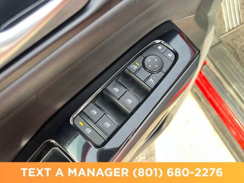 Used 2023 Nissan Pathfinder SL w/ SL Premium Package AWD/4WD image 11