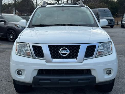 Used 2017 Nissan Frontier PRO-4X w/ Pro-4x Luxury Package image 2