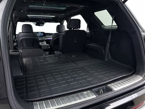 Used 2023 Hyundai Palisade Calligraphy image 34