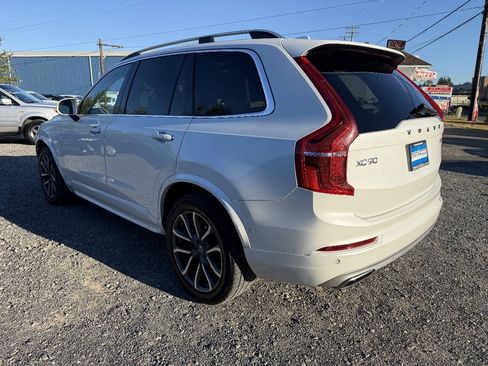 Used 2017 Volvo XC90 T6 Momentum w/ Vision Package AWD/4WD image 5
