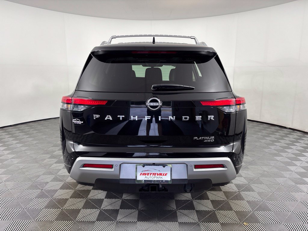Used 2023 Nissan Pathfinder Platinum w/ Cargo Package AWD/4WD image 15