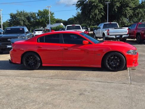 Used 2022 Dodge Charger Scat Pack RWD image 4