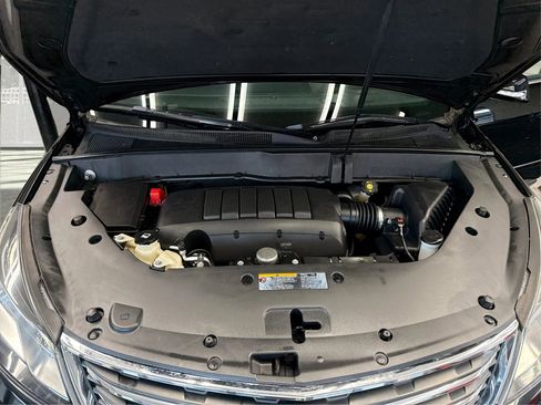 Used 2016 Chevrolet Traverse LTZ image 11