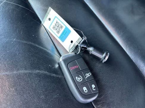 Used 2016 Jeep Grand Cherokee Limited RWD image 22