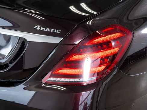 Used 2019 Mercedes-Benz S 560 4MATIC Sedan image 12