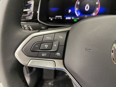 New 2026 Volkswagen Jetta SE FWD image 16