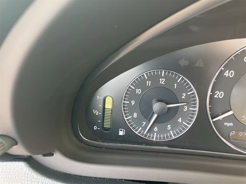 Used 2006 Mercedes-Benz CLK 350 Cabriolet image 17