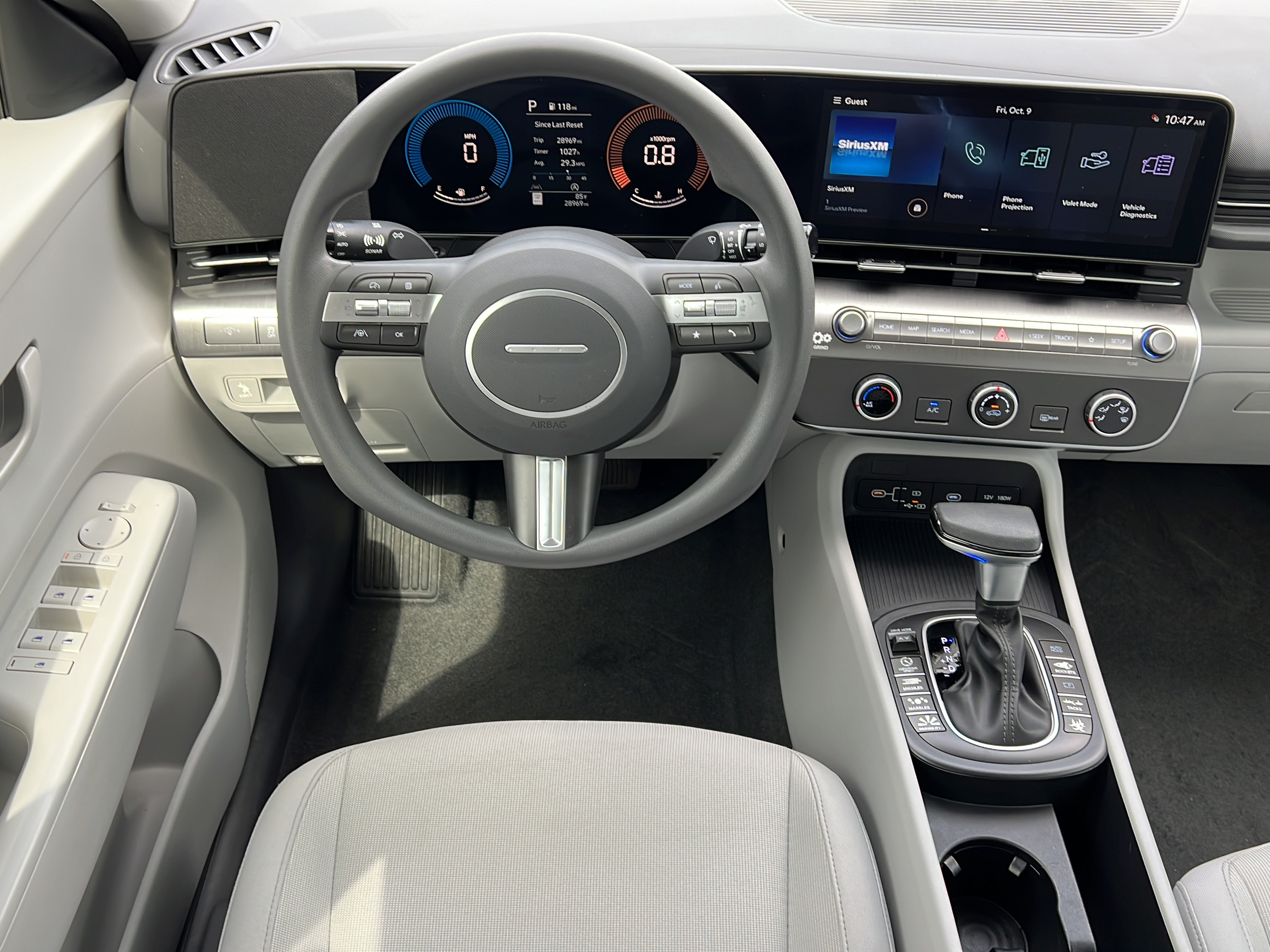 Certified 2025 Hyundai Kona SE FWD image 12