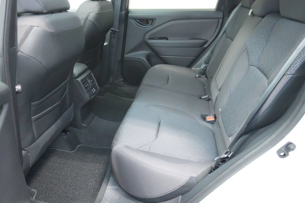 Used 2026 Subaru Forester Premium AWD/4WD image 23
