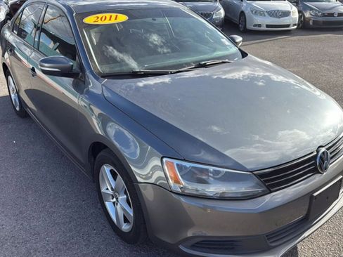 Used 2011 Volkswagen Jetta TDI image 24
