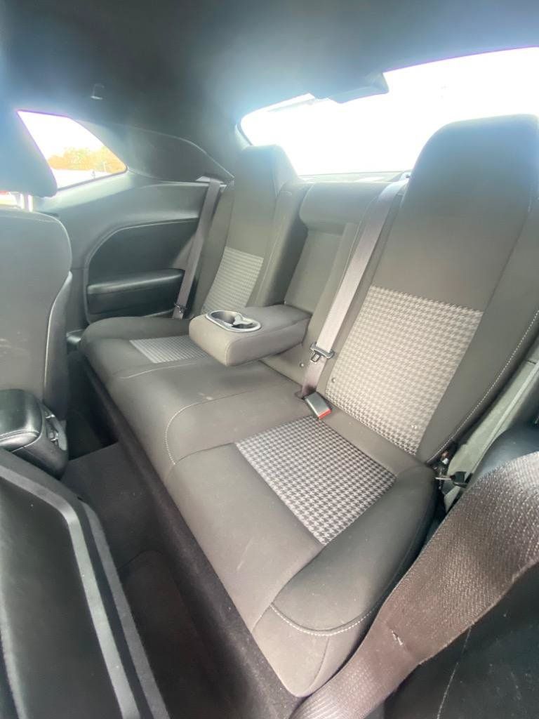 Used 2022 Dodge Challenger GT RWD image 13