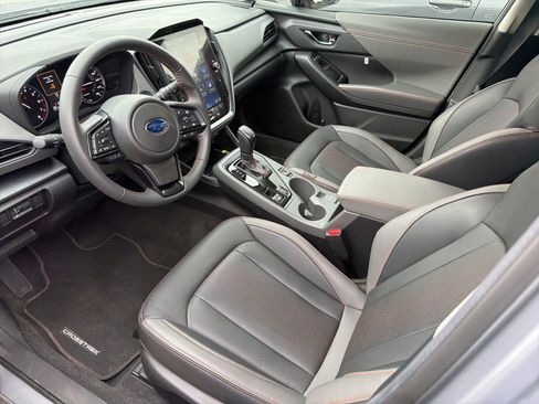 Used 2025 Subaru Crosstrek 2.5i Limited w/ Crosstrek Mirror Package AWD/4WD image 8