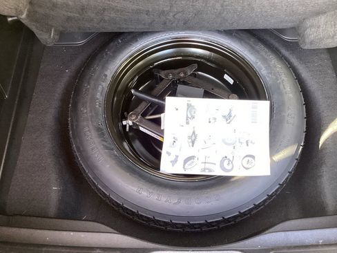 Used 2019 Jeep Cherokee Latitude Plus image 15