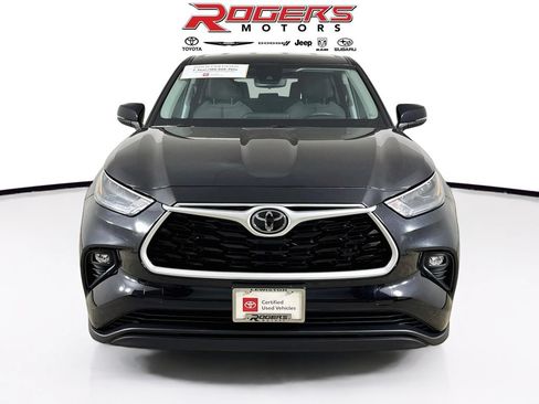 Certified 2024 Toyota Highlander AWD image 7