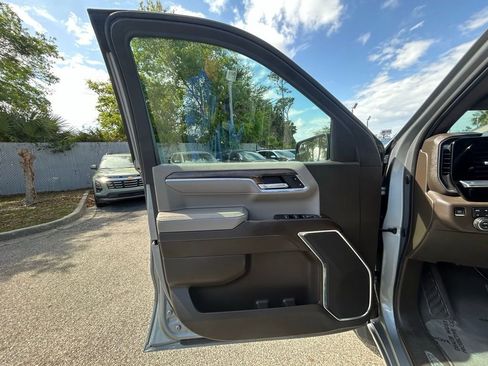 Used 2023 Chevrolet Silverado 1500 LT Trail Boss w/ Protection Package AWD/4WD image 28