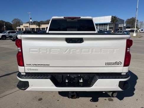Used 2024 Chevrolet Silverado 2500 High Country w/ Technology Package image 6