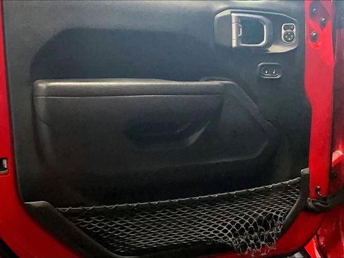 Used 2023 Jeep Wrangler Unlimited Rubicon 4xe w/ Steel Bumper Group image 28