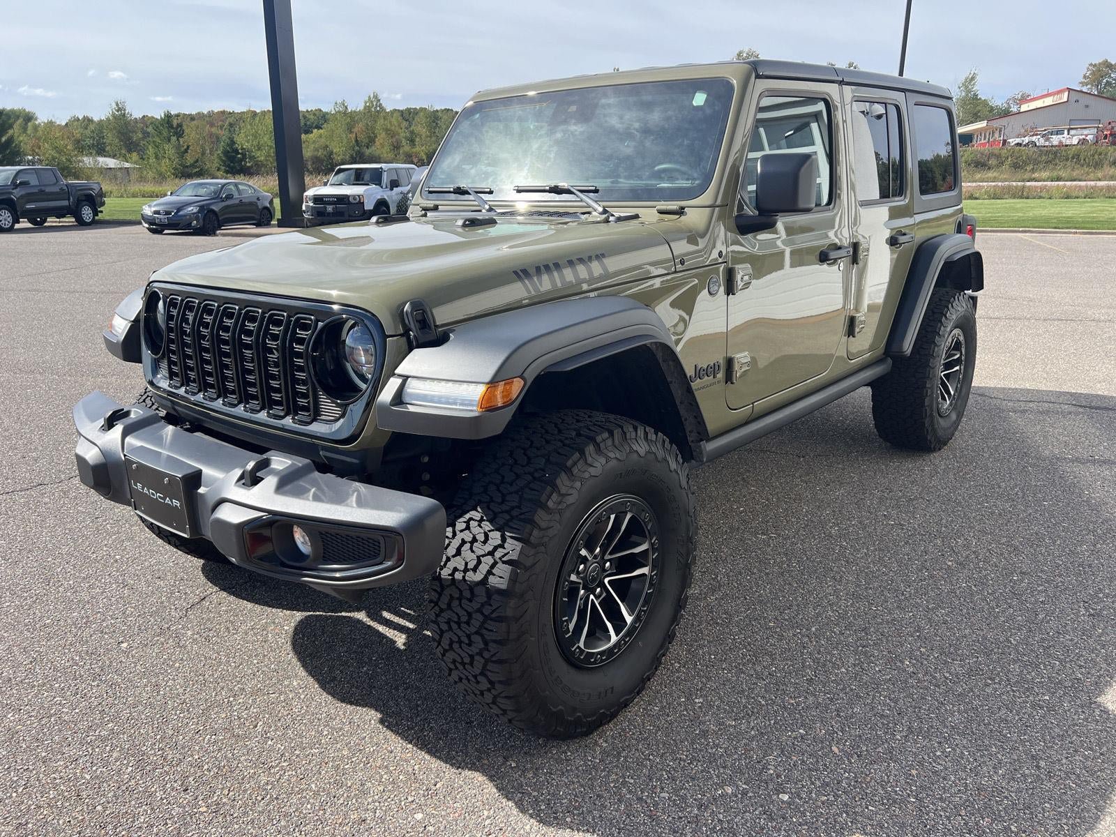 Used 2025 Jeep Wrangler Unlimited Sport AWD/4WD image 8