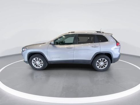 Used 2019 Jeep Cherokee Latitude Plus image 5