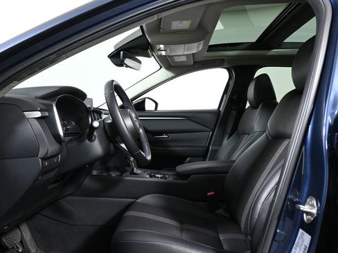 Used 2024 MAZDA CX-50 AWD 2.5 S w/ Premium Package image 3