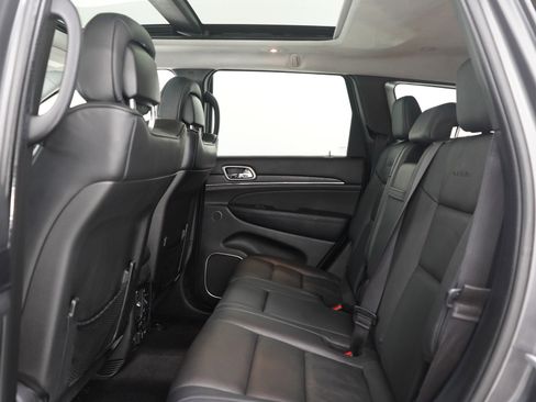 Used 2017 Jeep Grand Cherokee Summit image 20