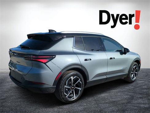 New 2026 Chevrolet Equinox EV LT image 3