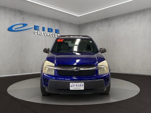 Used 2005 Chevrolet Equinox LT w/ Preferred Equipment Group AWD/4WD image 9