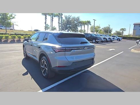 New 2026 Chevrolet Equinox EV LT image 20