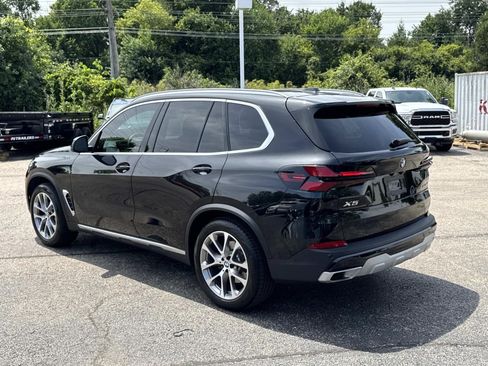 Used 2024 BMW X5 xDrive40i w/ Parking Assistance Package AWD/4WD image 7