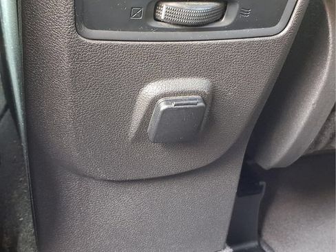 Used 2019 Ford Escape SE FWD image 20