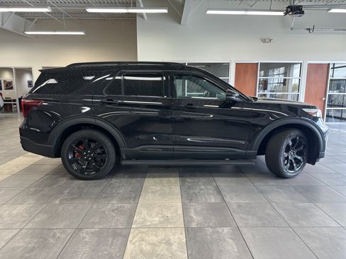 Used 2024 Ford Explorer ST w/ Equipment Group 401A image 11