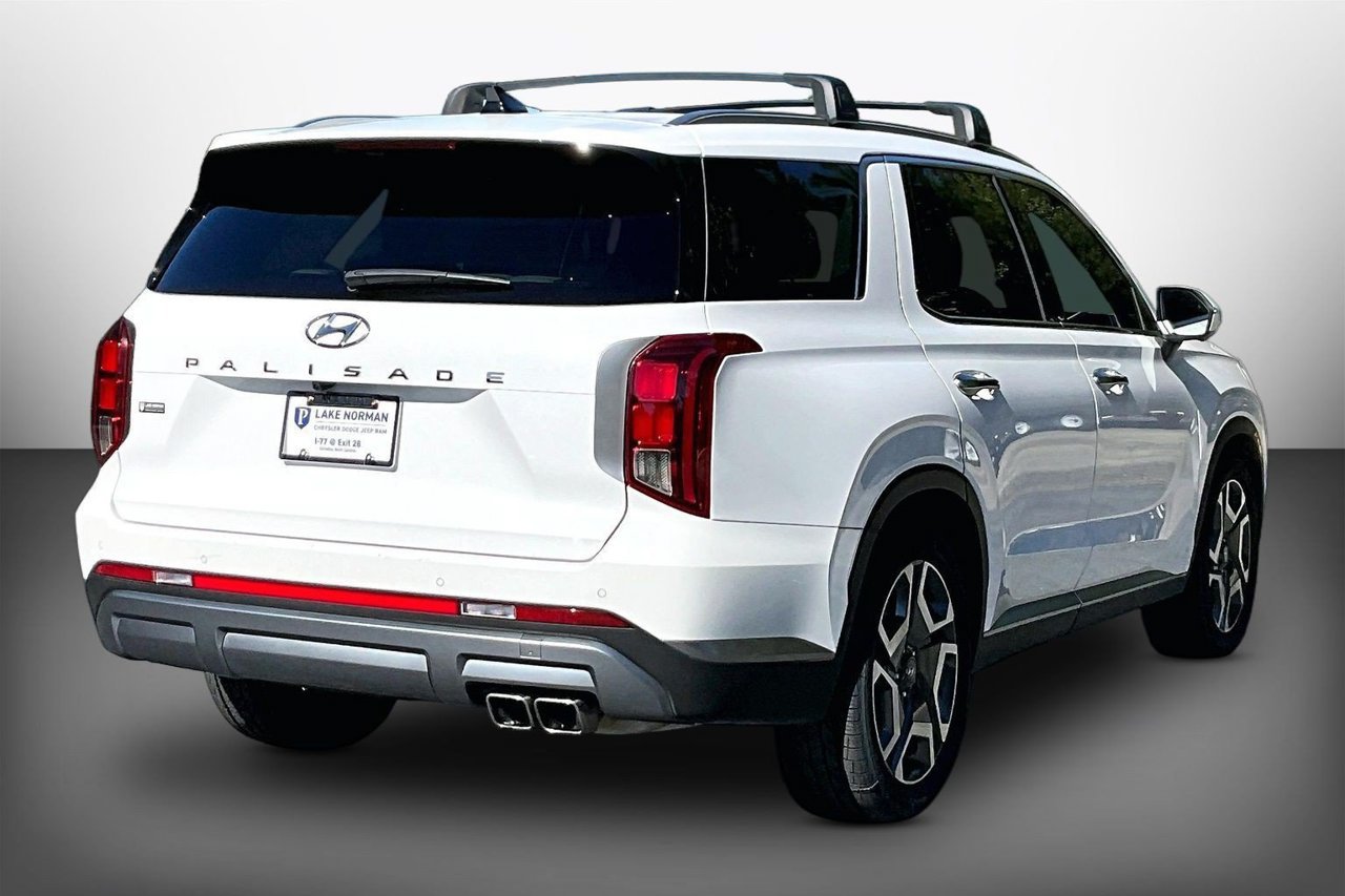 Used 2024 Hyundai Palisade SEL w/ Premium Package FWD image 8