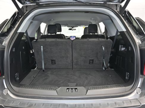 Used 2022 Ford Explorer XLT w/ Equipment Group 202A RWD image 11