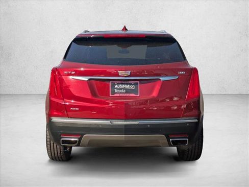 Used 2018 Cadillac XT5 Platinum w/ Driver Assist Package image 7