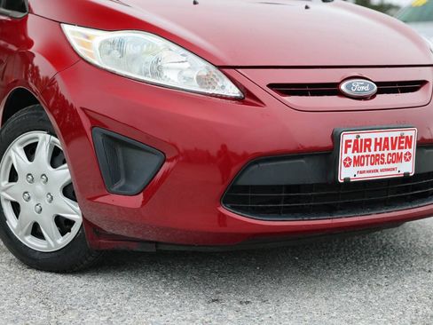 Used 2013 Ford Fiesta SE FWD image 35