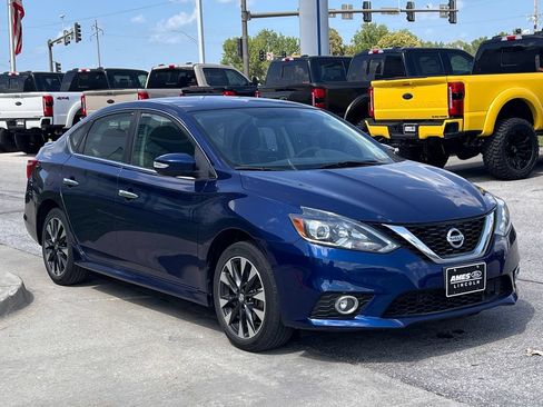 Used 2019 Nissan Sentra SR FWD image 7