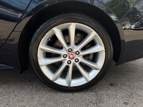 Used 2017 Jaguar XF R-Sport image 36