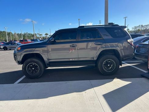 Used 2019 Toyota 4Runner TRD Off-Road Premium image 4