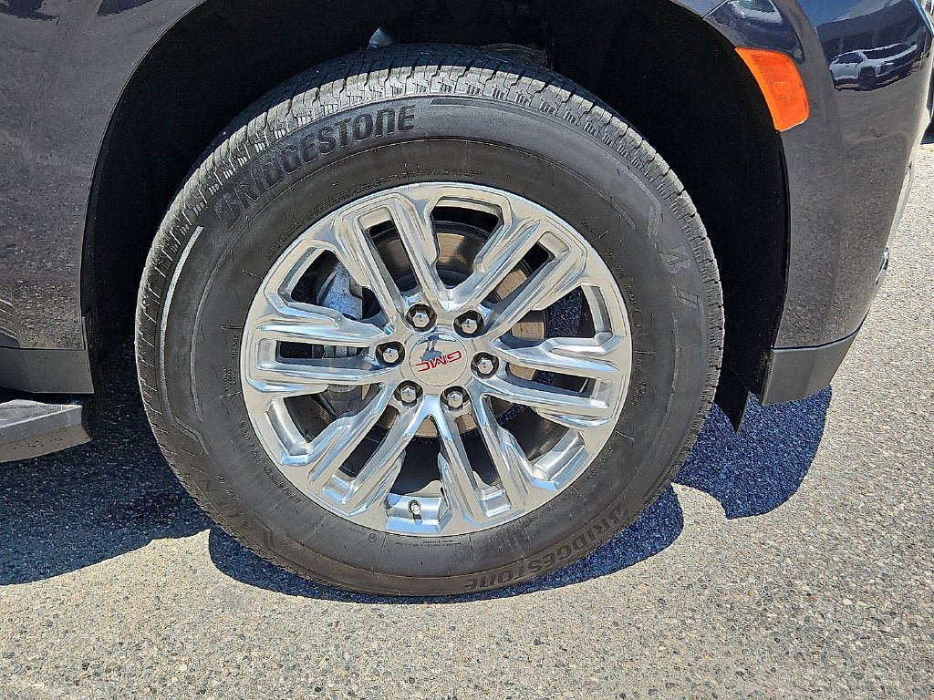 Certified 2023 GMC Yukon SLT AWD/4WD image 8