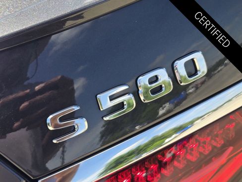 Certified 2022 Mercedes-Benz S 580 4MATIC Sedan image 13