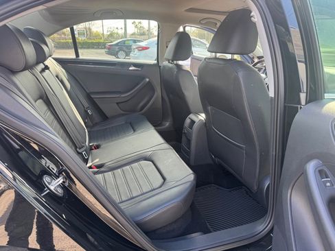 Used 2015 Volkswagen Jetta SEL image 11