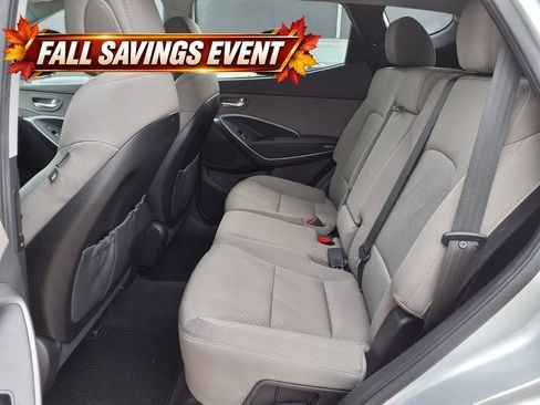 Used 2018 Hyundai Santa Fe Sport w/ 2.4L Value Package 02 FWD image 11