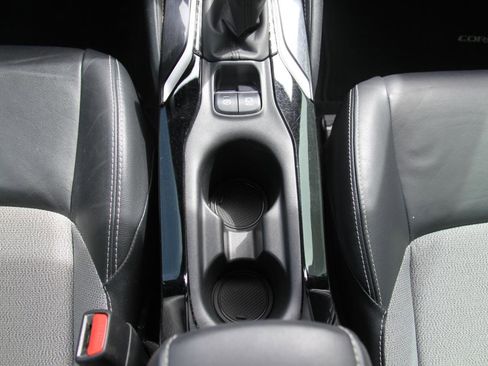 Used 2022 Toyota Corolla XSE w/ Carpet Mat Package (TMS) image 17