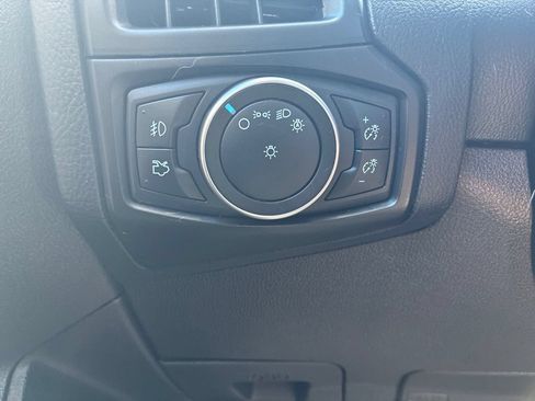 Used 2018 Ford Focus Titanium FWD image 26