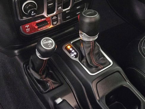 Used 2020 Jeep Gladiator Rubicon image 24