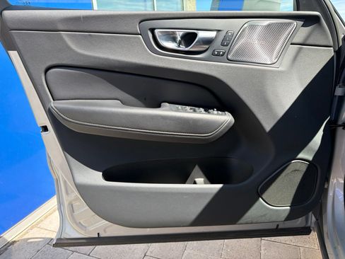 Used 2023 Volvo XC60 B5 Ultimate w/ Climate Package AWD/4WD image 18