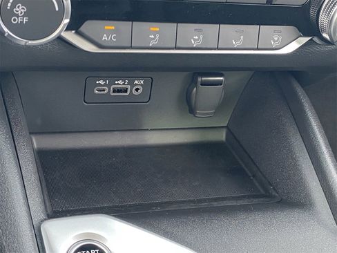 New 2025 Nissan Altima 2.5 SV image 30